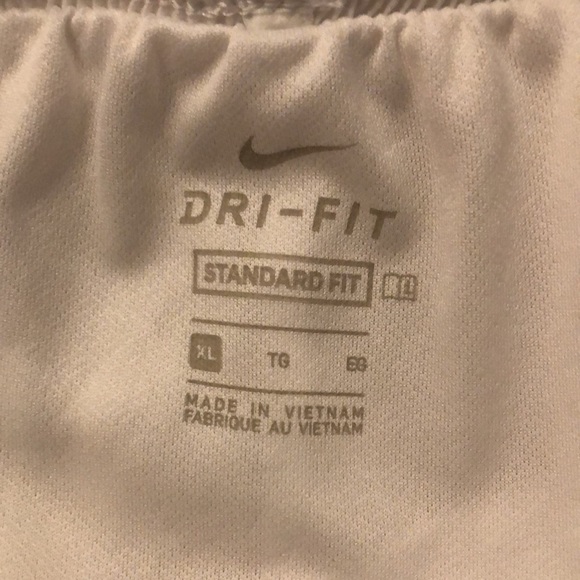 Children’s XL white Nike DRI-FIT running shorts - Picture 3 of 11
